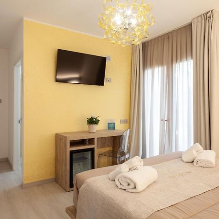 Glorian Hotel Пула Екстериор снимка
